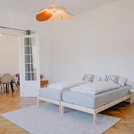 Gemütliche Rheinblick Residenz *